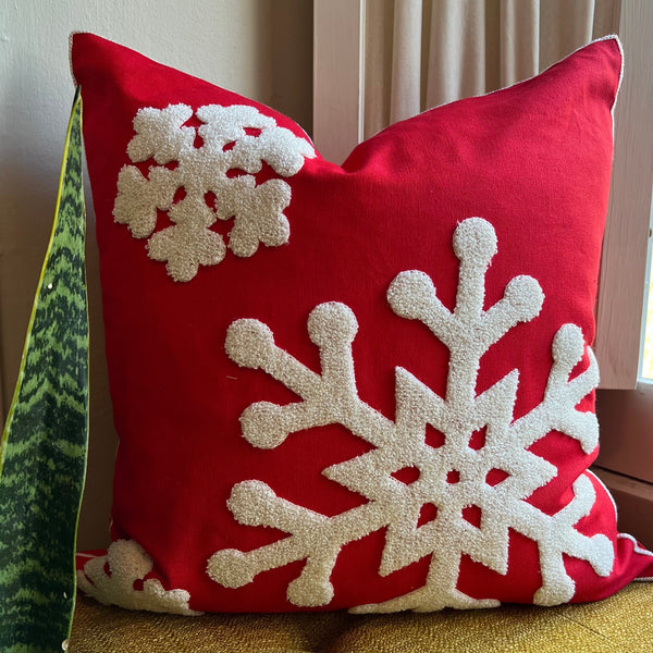 Red snowflake pillows hotsell