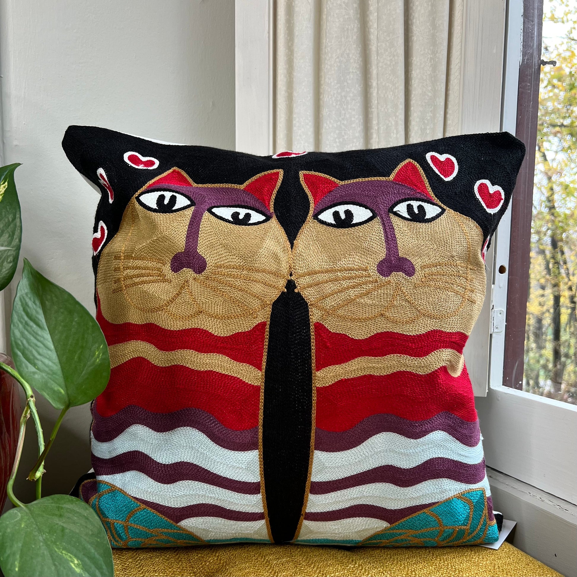 So In Love | Embroidered Throw Pillow Cover | Cat Lovers Collection